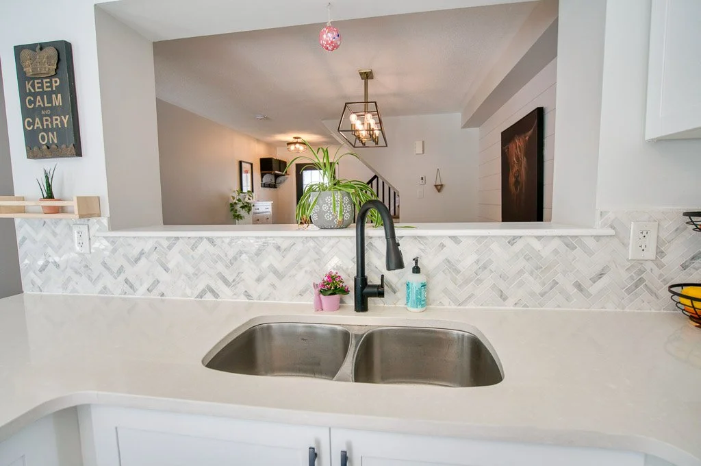 129 Maestro Ave-15.jpg