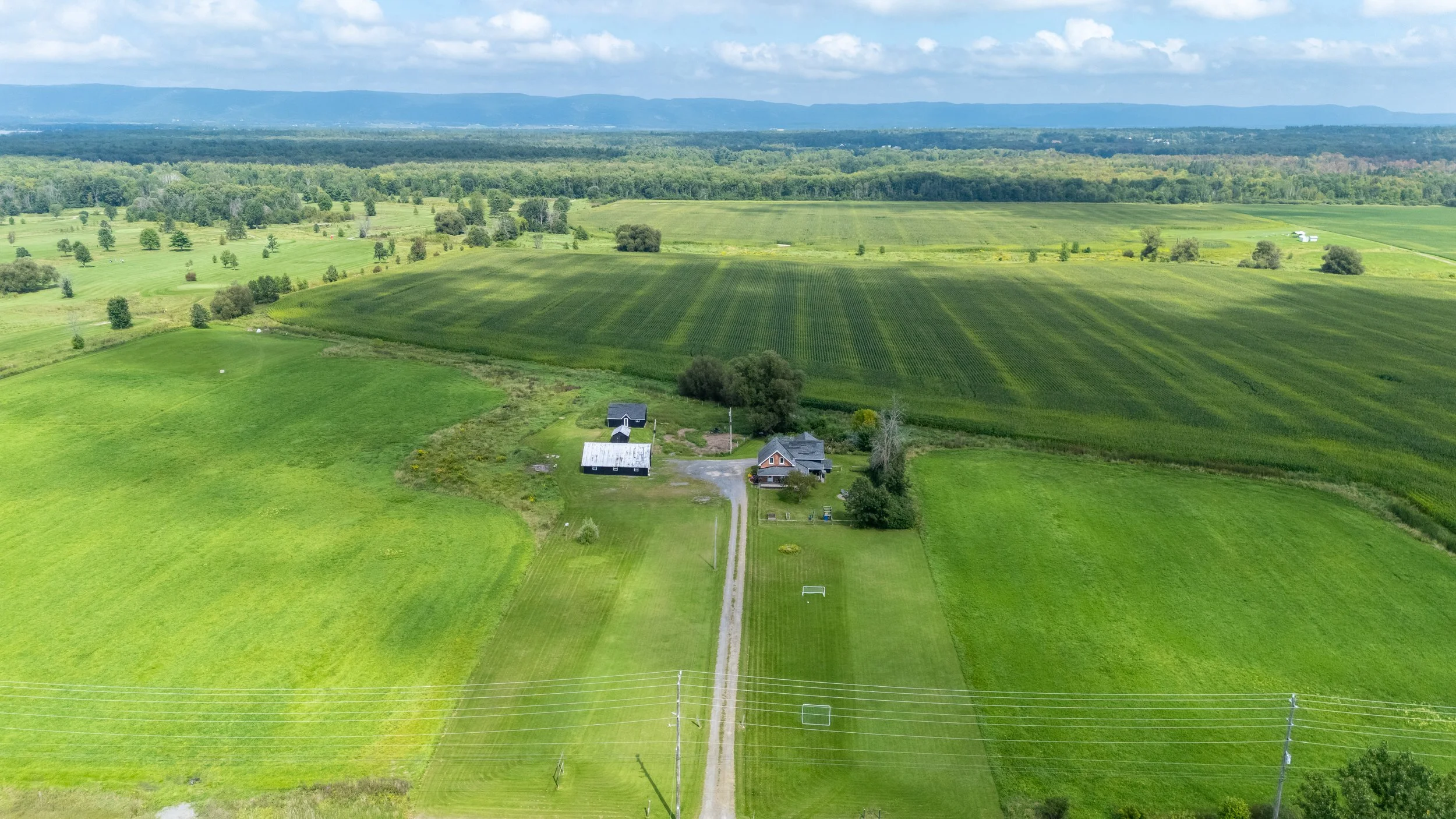 3570 Dunrobin Rd-90.jpg