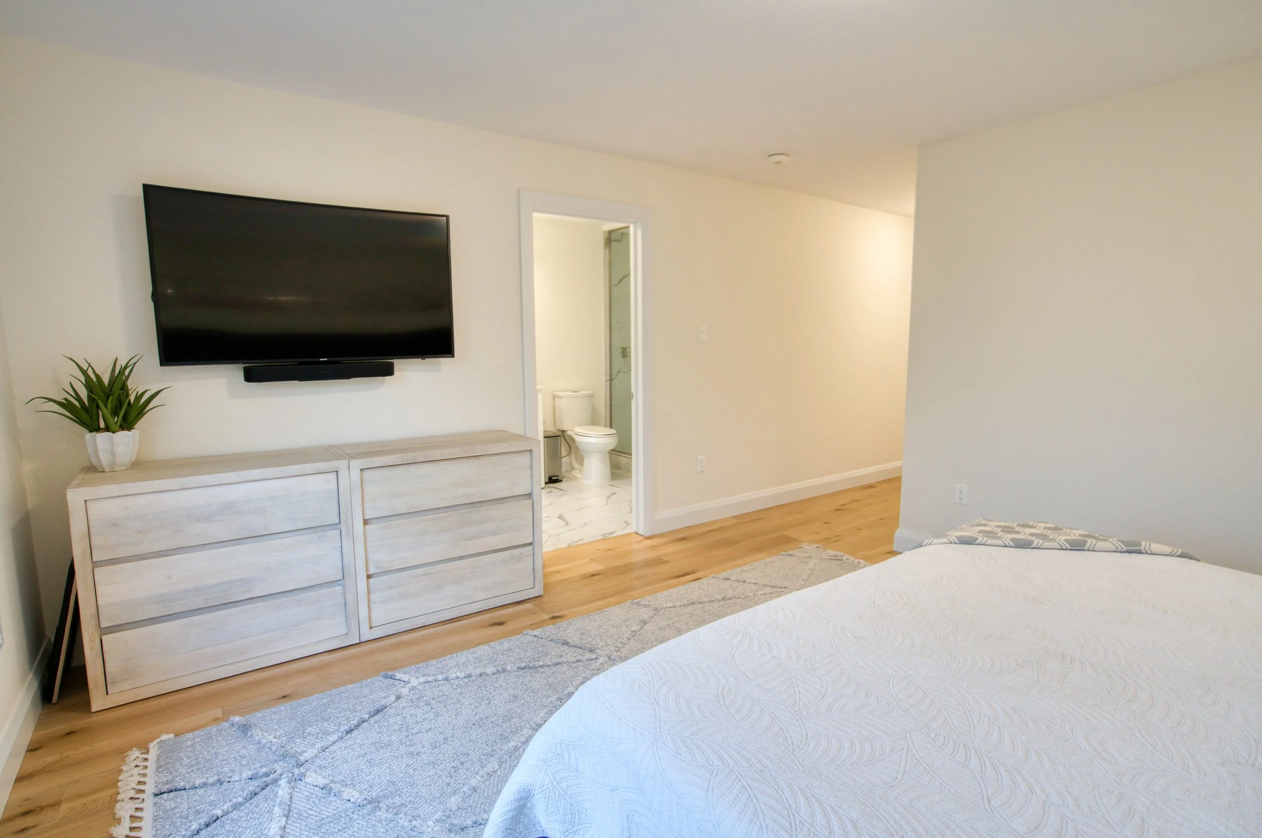 49 AYLEN AVE-40.jpg