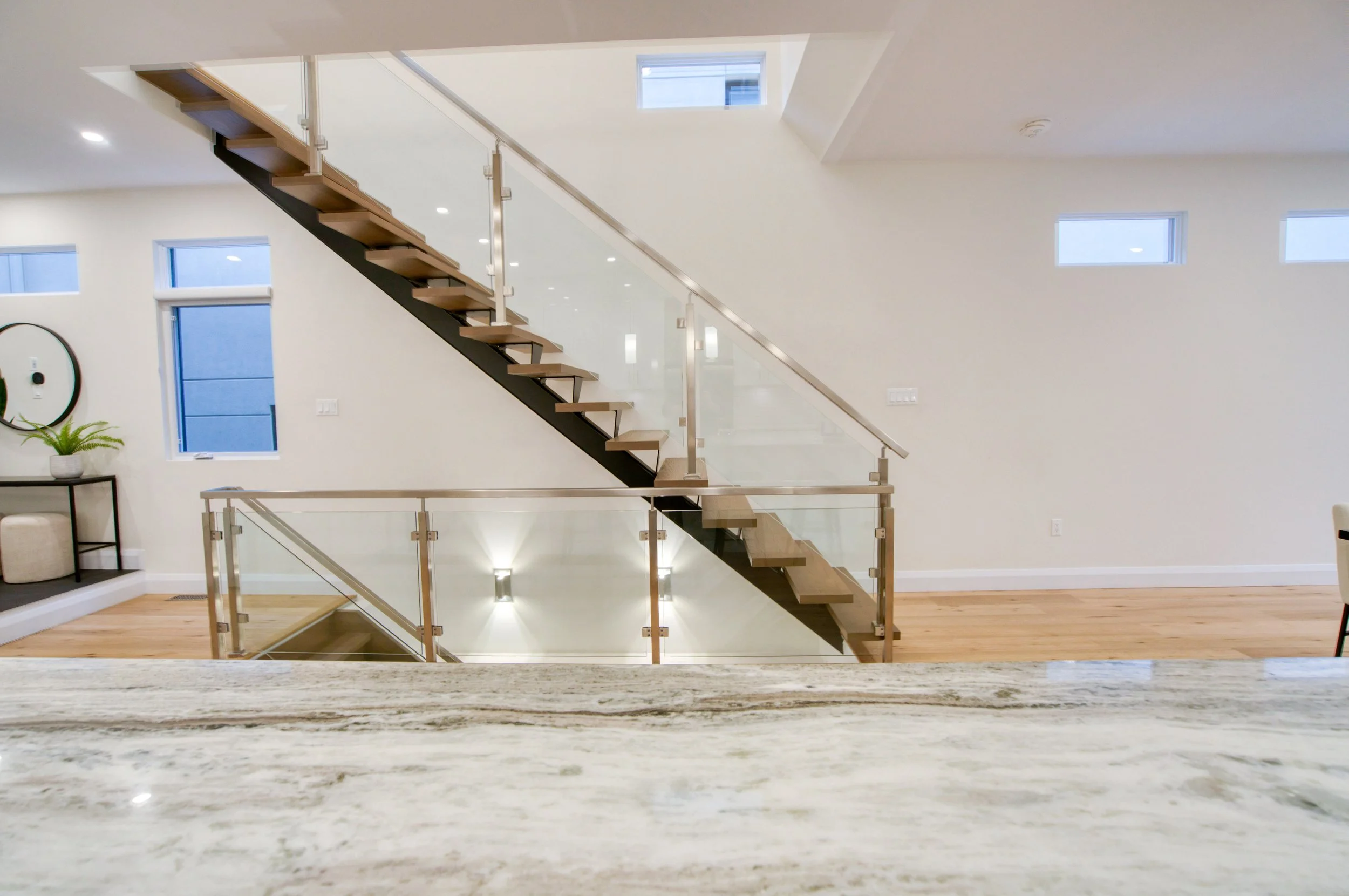 49 AYLEN AVE-19.jpg