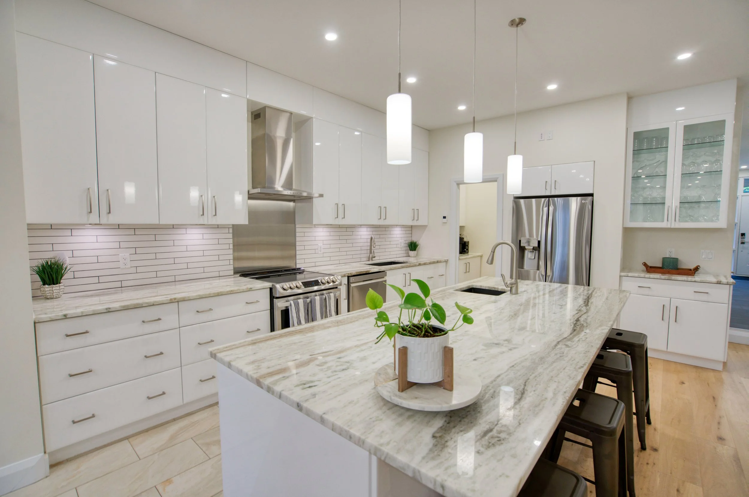 49 AYLEN AVE-12.jpg