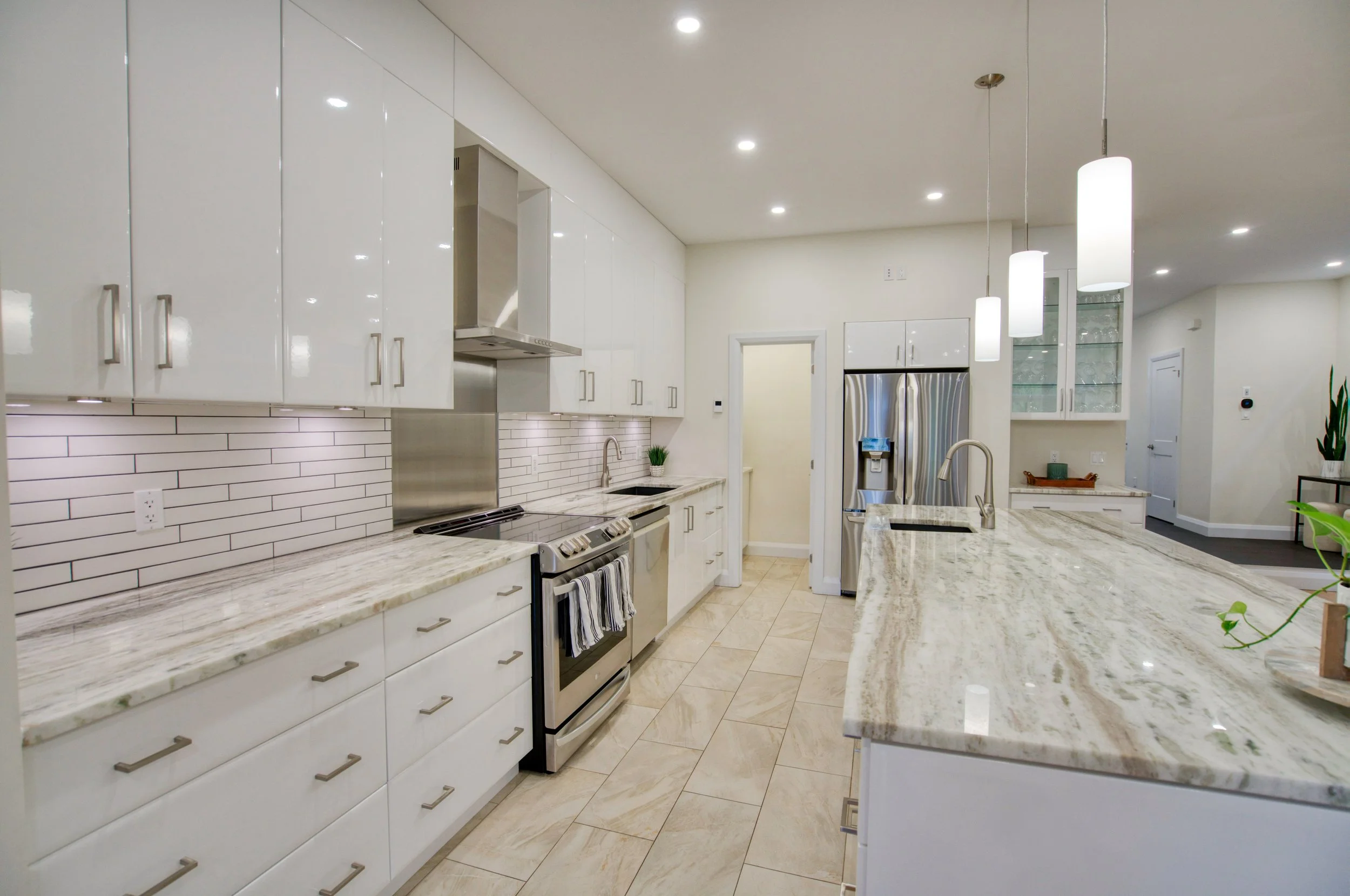 49 AYLEN AVE-11.jpg