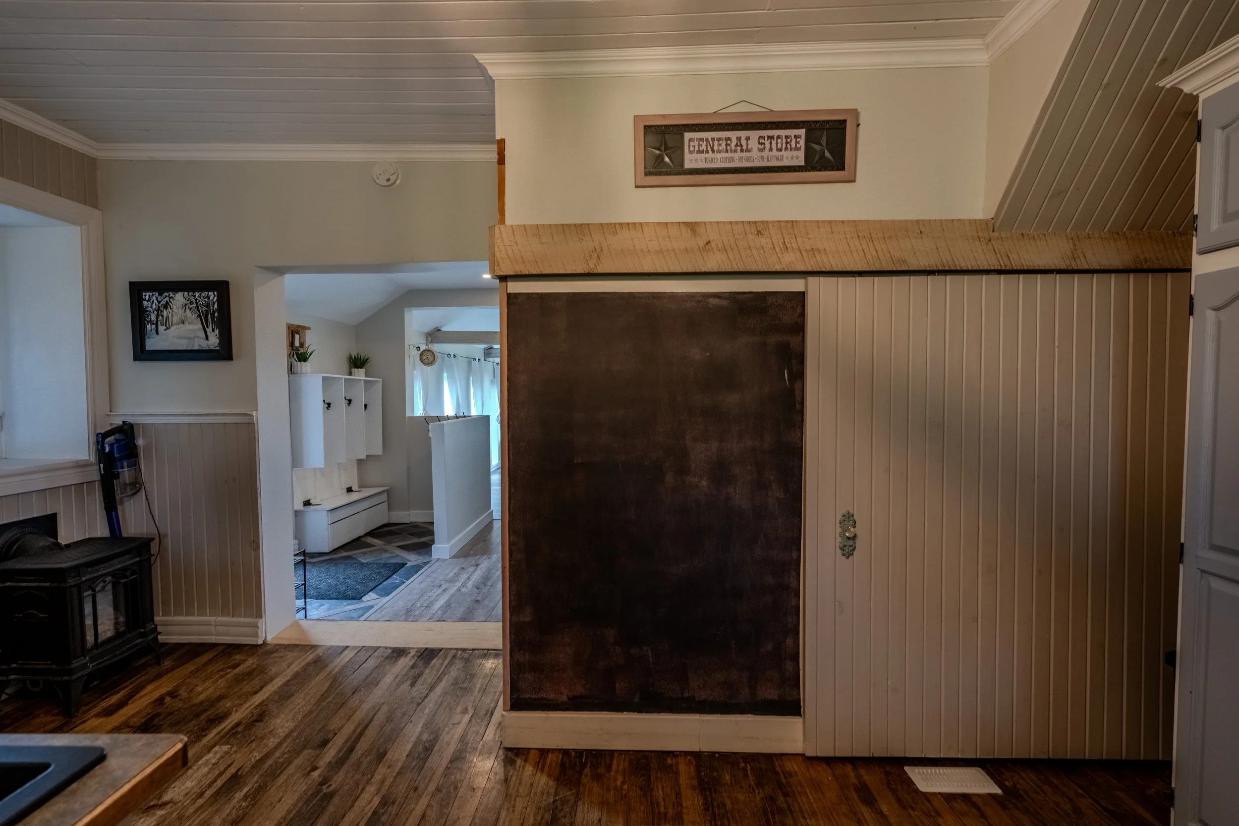 3570 Dunrobin Rd-17.jpg