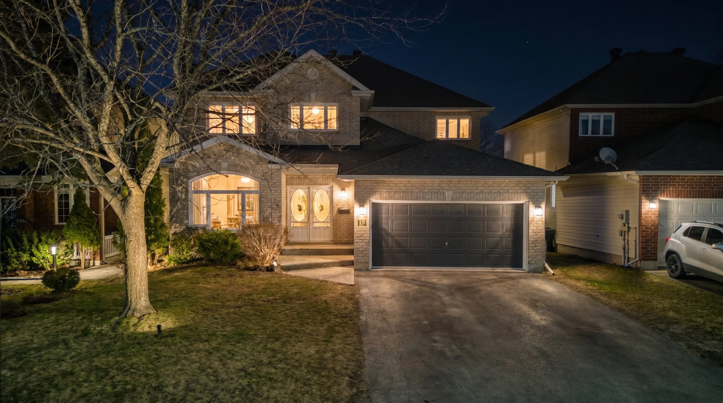 13 SHANNONDOE CRESCENT -NIGHT 3.jpg