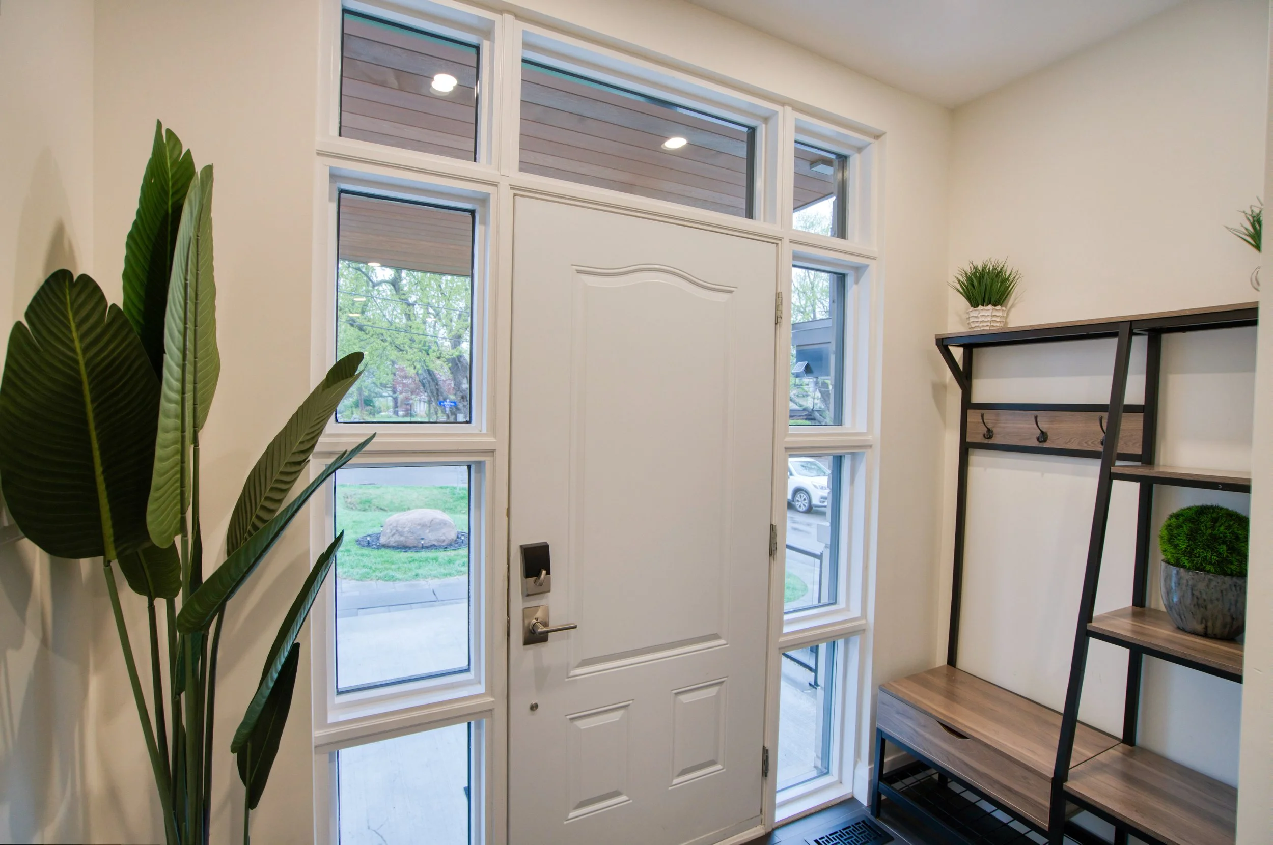 49 AYLEN AVE-3.jpg