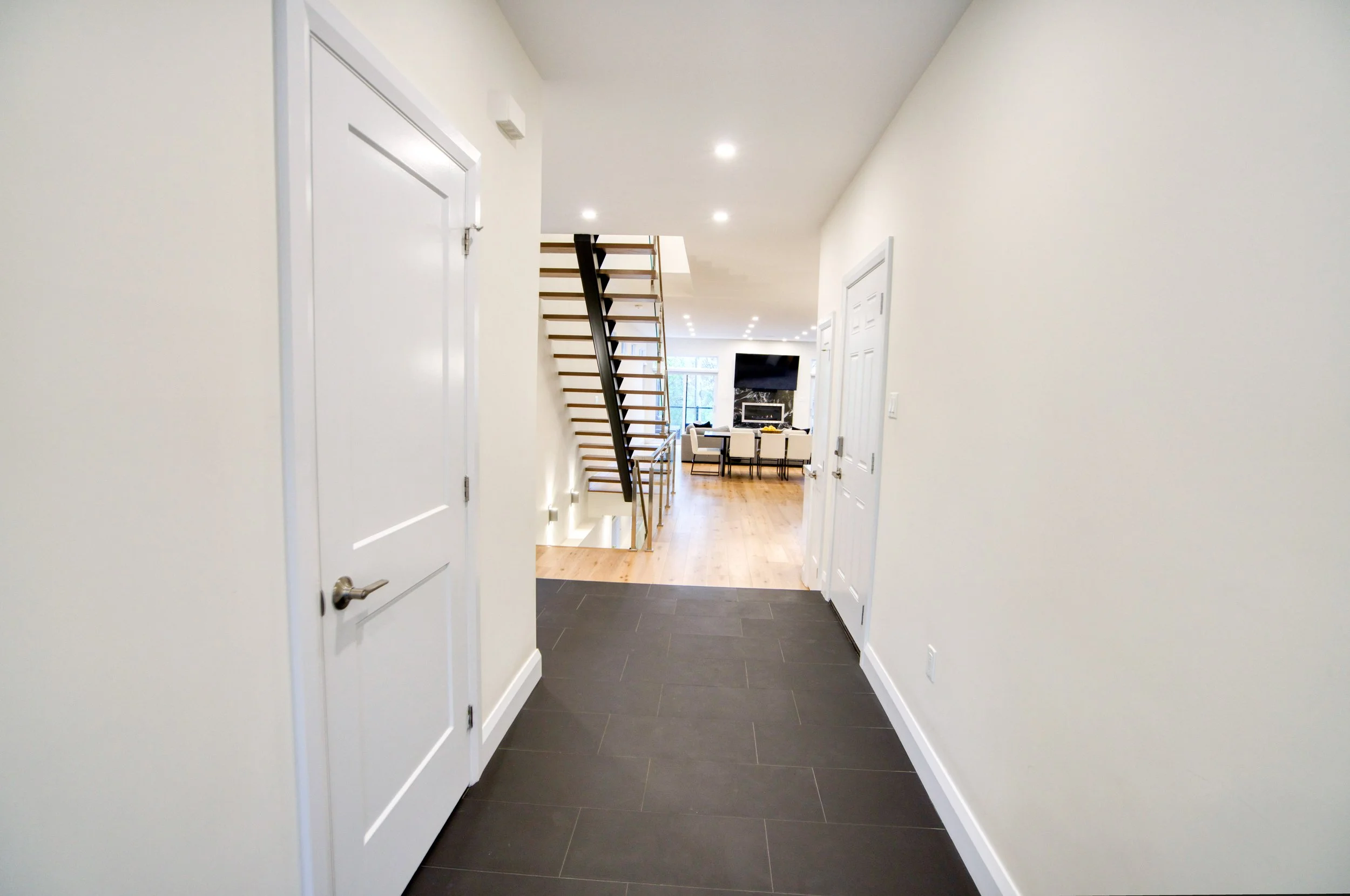 49 AYLEN AVE-4.jpg