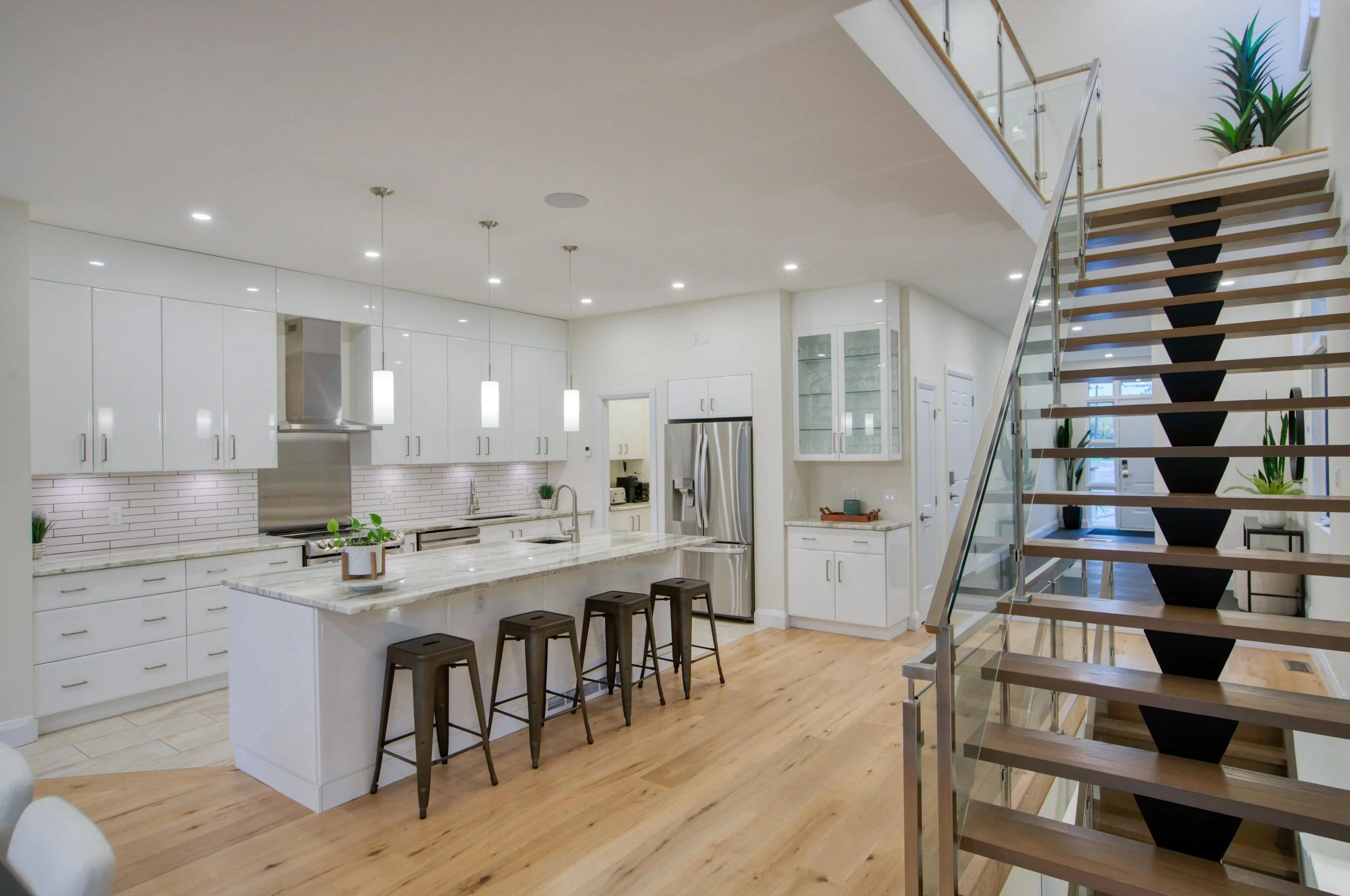 49 AYLEN AVE-25.jpg
