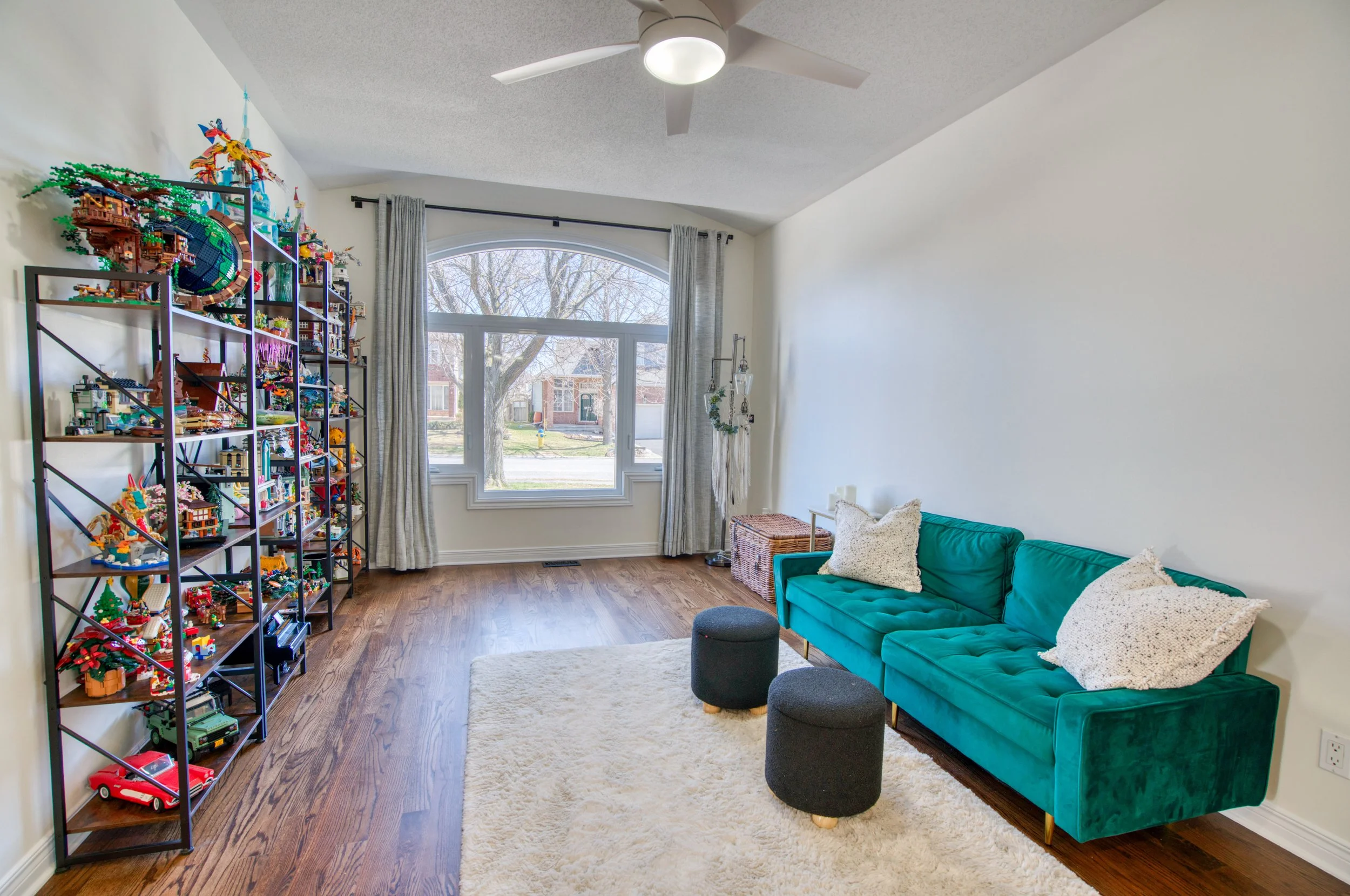 13 SHANNONDOE CRESCENT-8.jpg