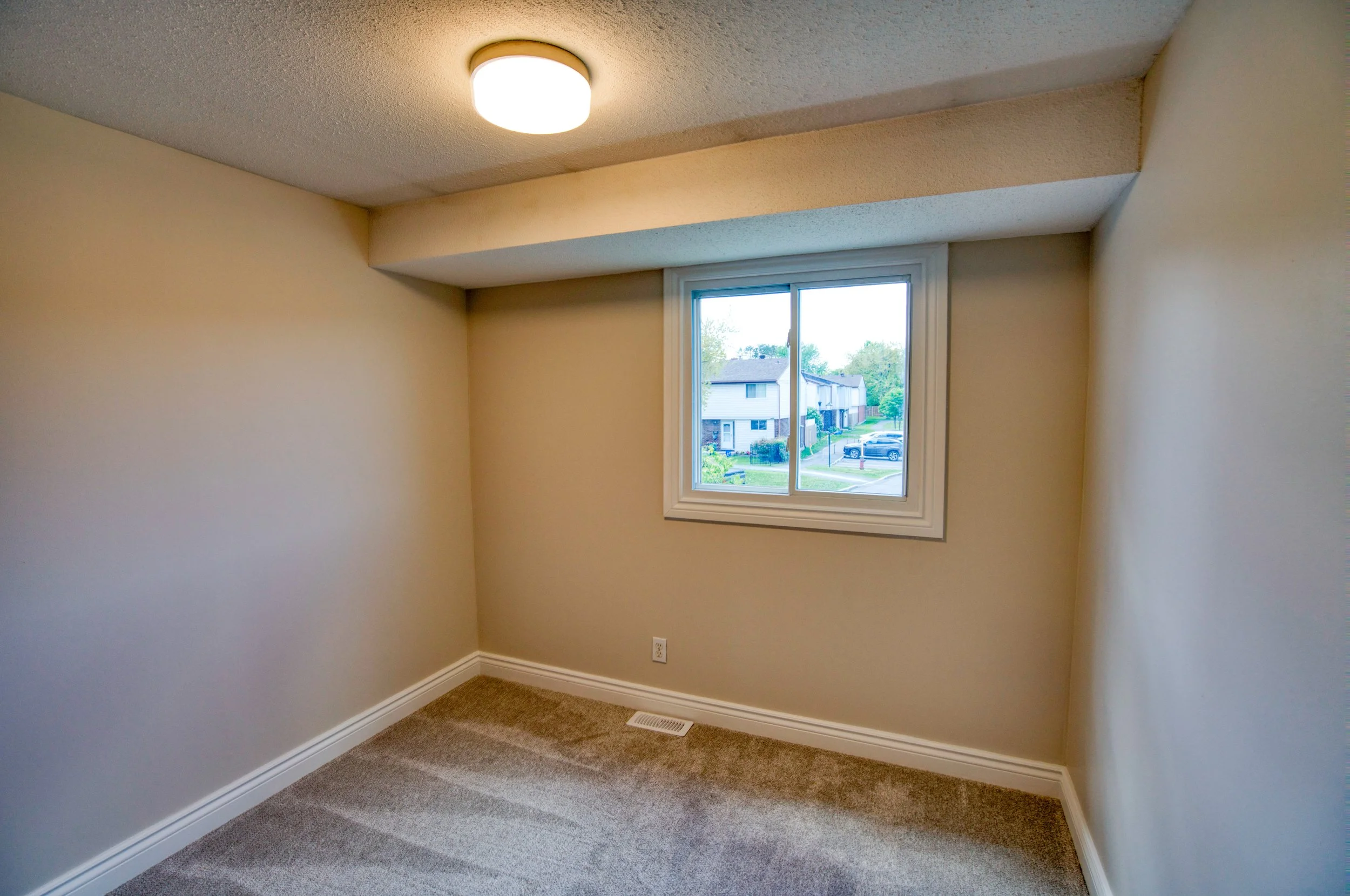 19 Glencoe St-22.jpg
