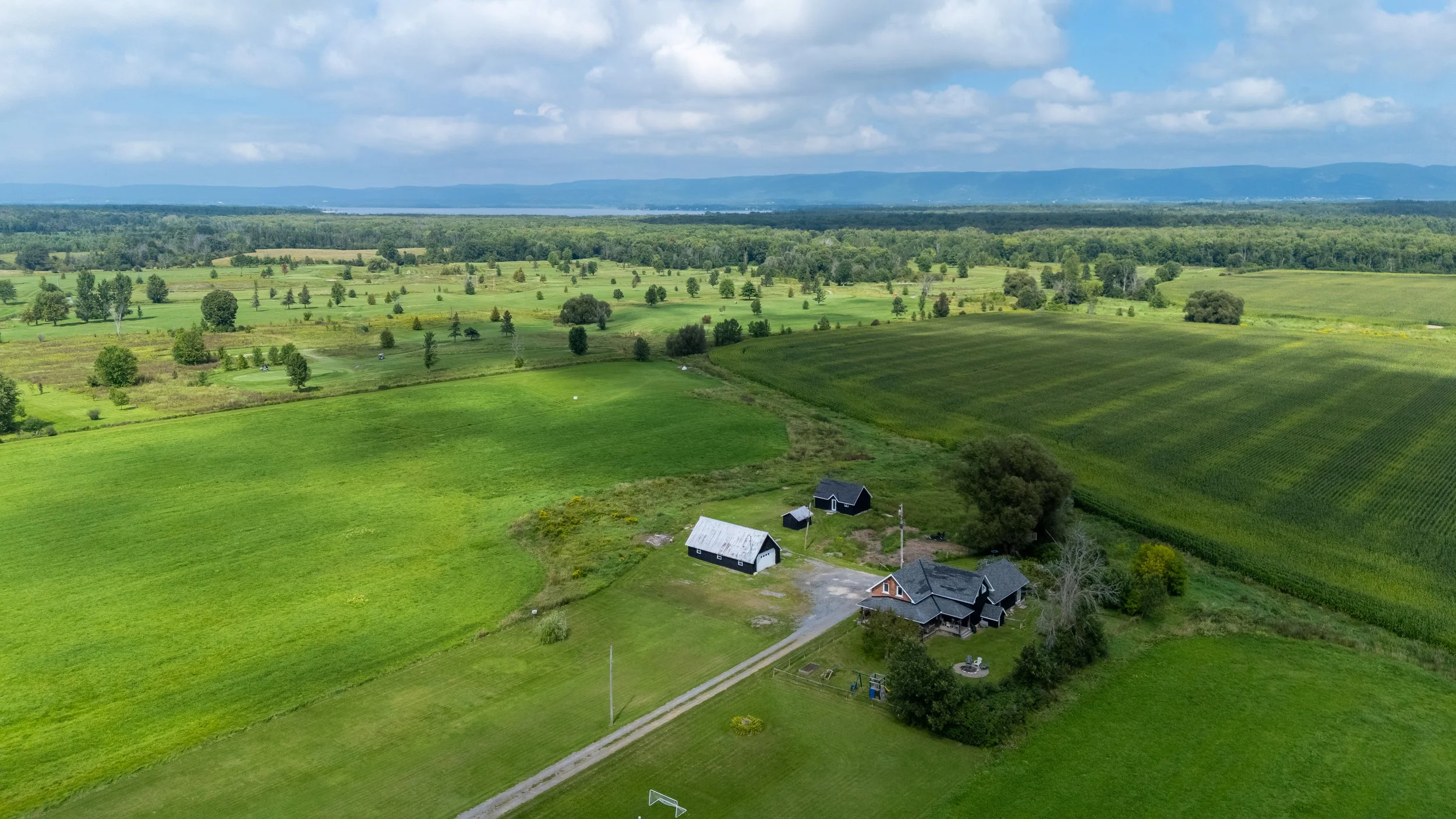3570 Dunrobin Rd-92.jpg