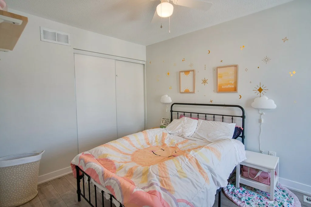 129 Maestro Ave-23.jpg