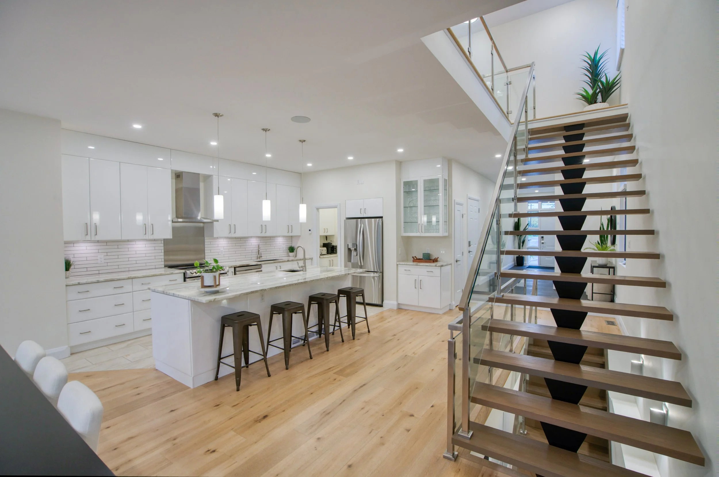 49 AYLEN AVE-24.jpg