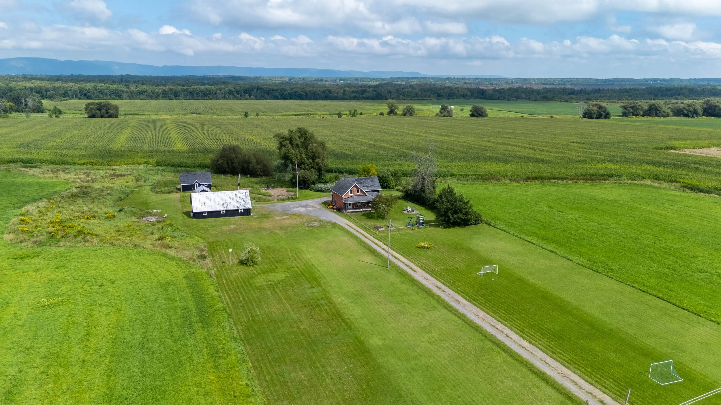 3570 Dunrobin Rd-74.jpg