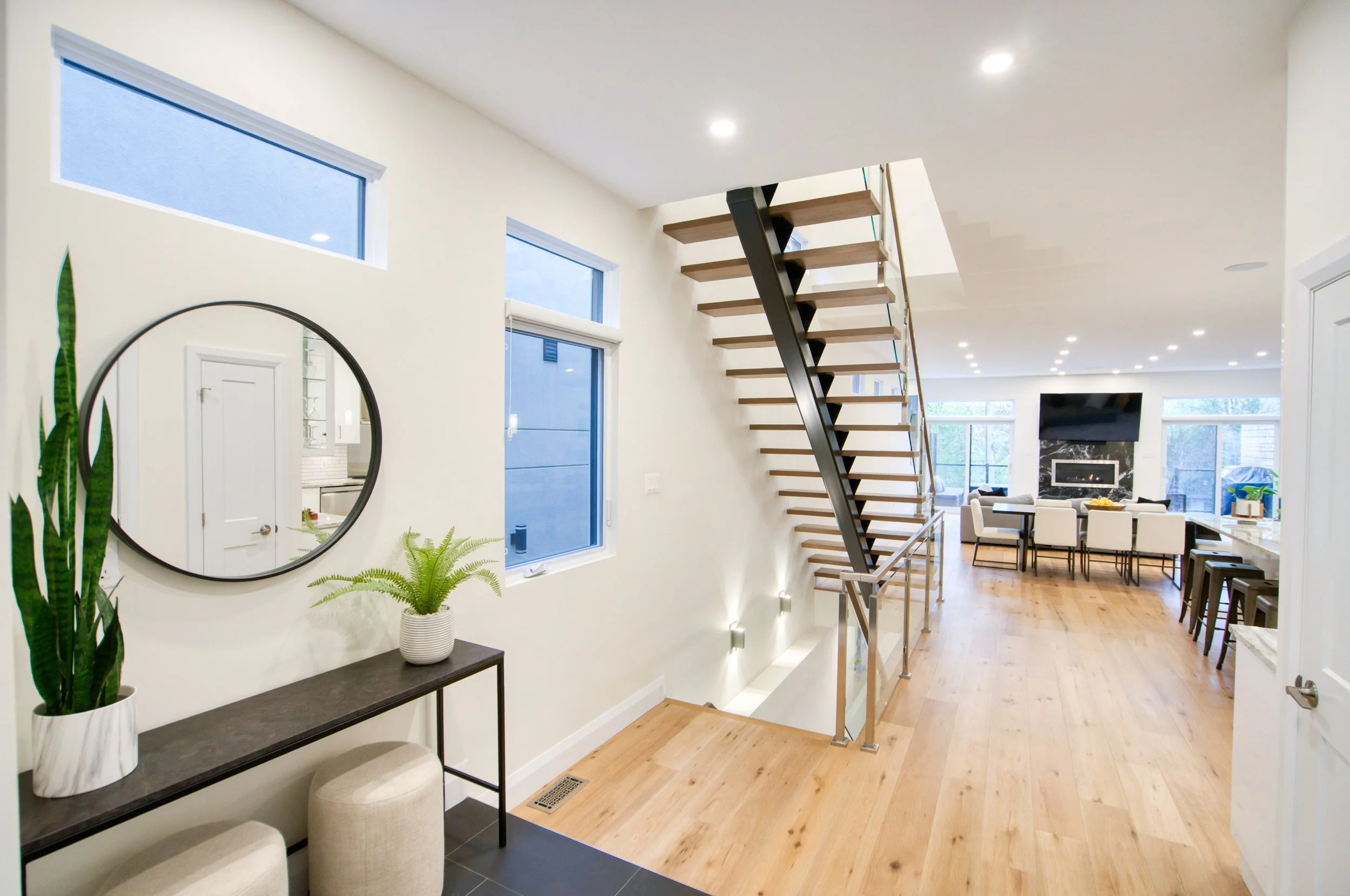 49 AYLEN AVE-5.jpg