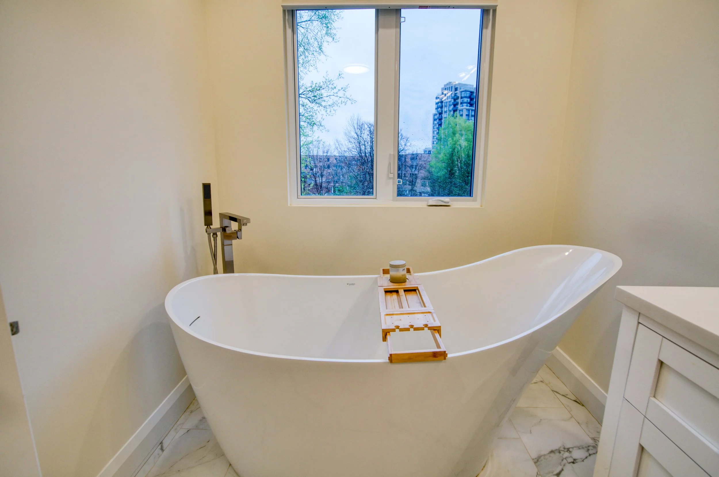 49 AYLEN AVE-44.jpg