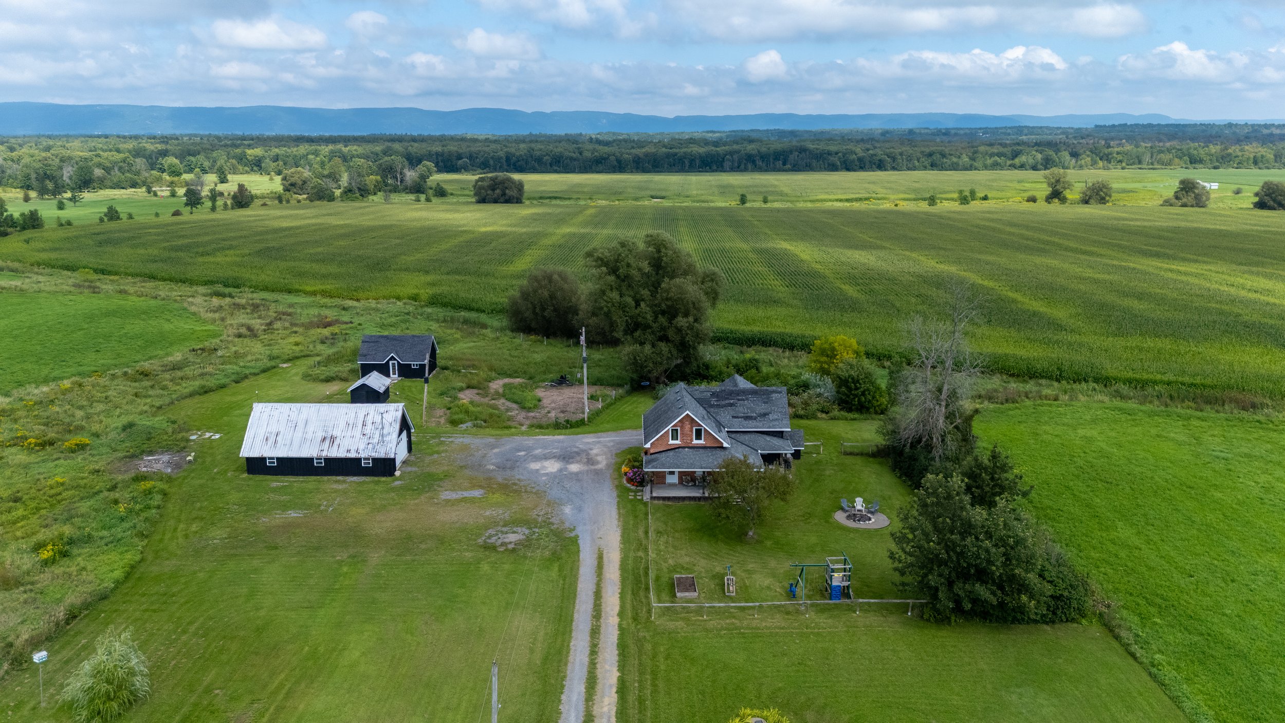 3570 Dunrobin Rd-81.jpg