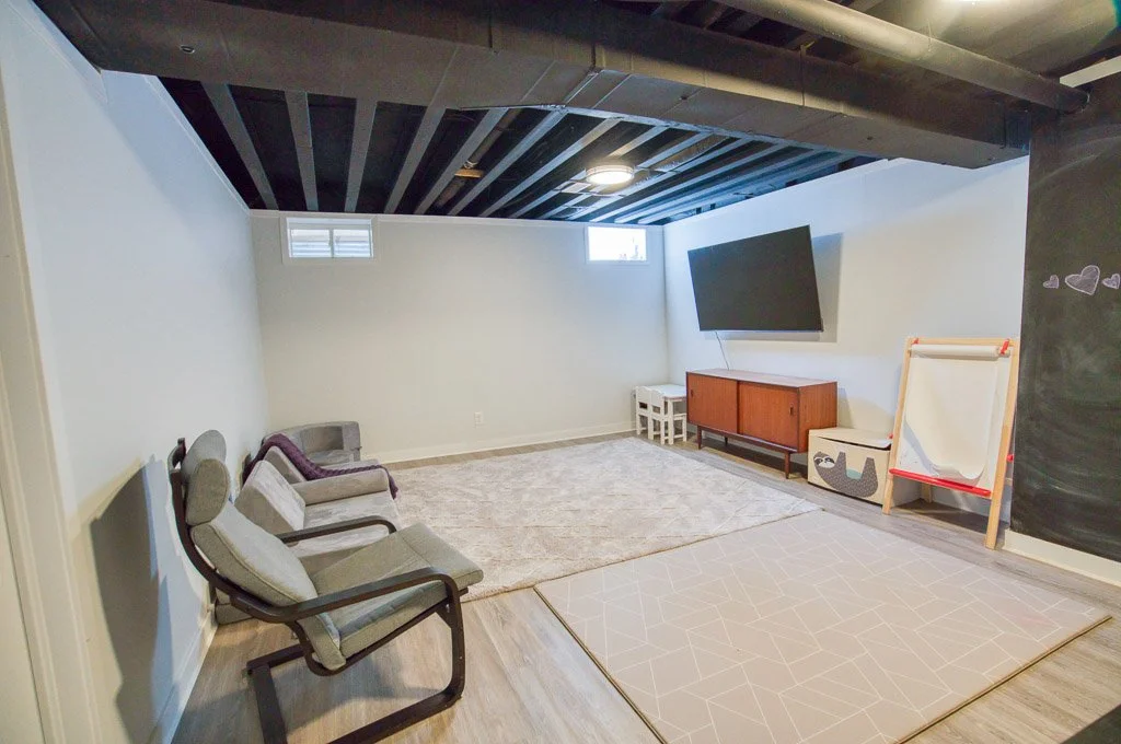 129 Maestro Ave-40.jpg