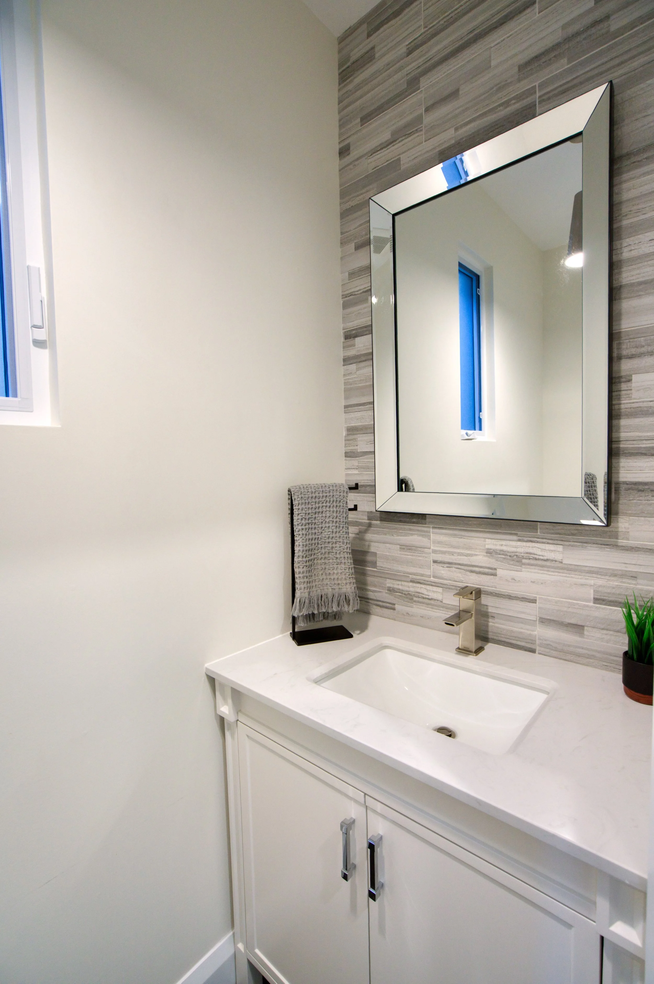 49 AYLEN AVE-32.jpg