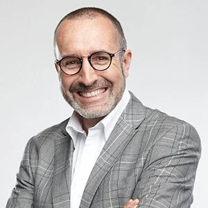 300x300 profiles_0005_5411_Bryan_Pearson_0087_HR.jpg