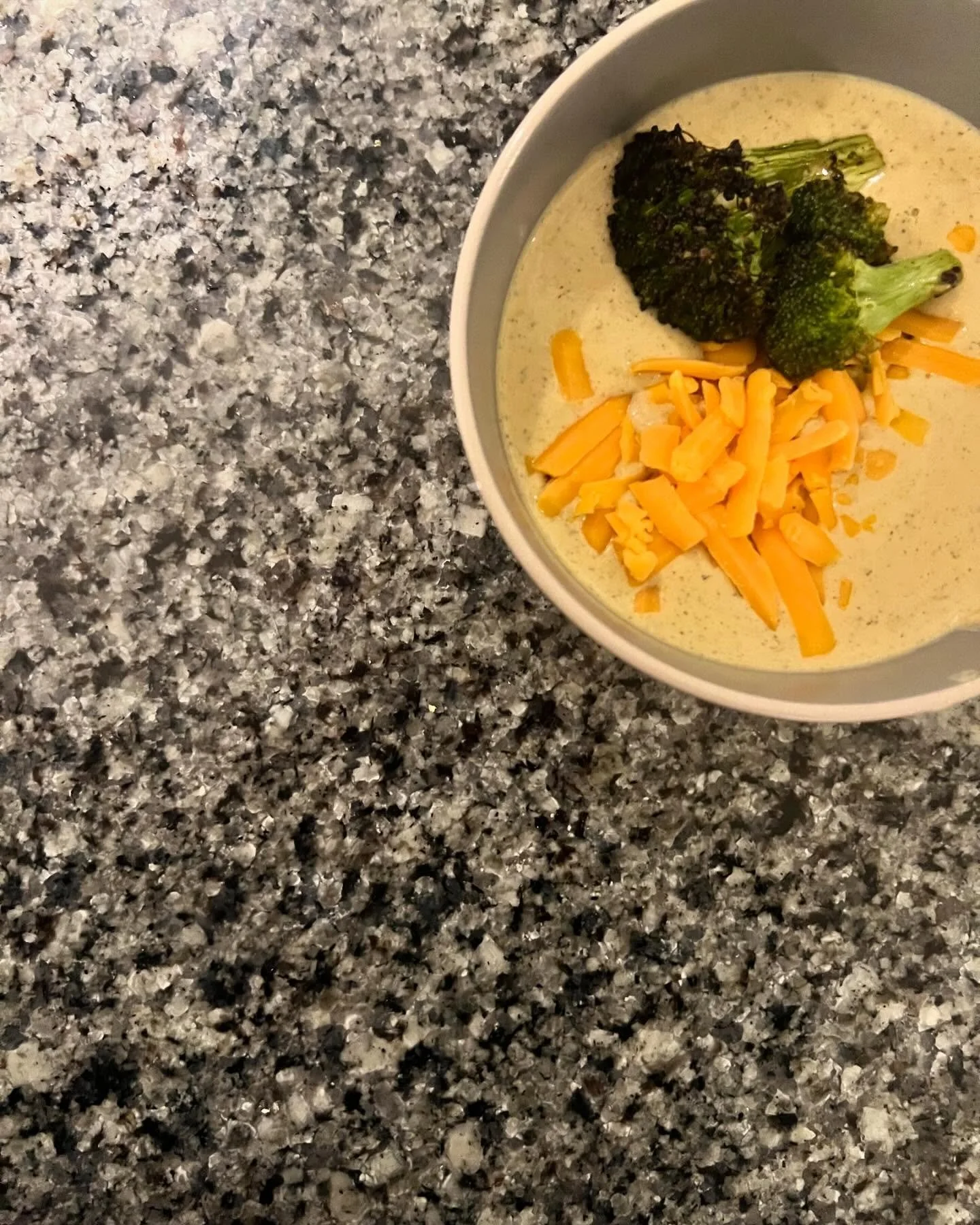 More from @mattymatheson ! Nothing makes me feel warmer and cozier than broccoli cheddar soup (with Guinness!)
.
.
.
What&rsquo;s your favorite cold weather dish? Comment below👇🏻.
&mdash;&mdash;&mdash;&mdash;&mdash;&mdash;&mdash;
#yeschef #soupseas