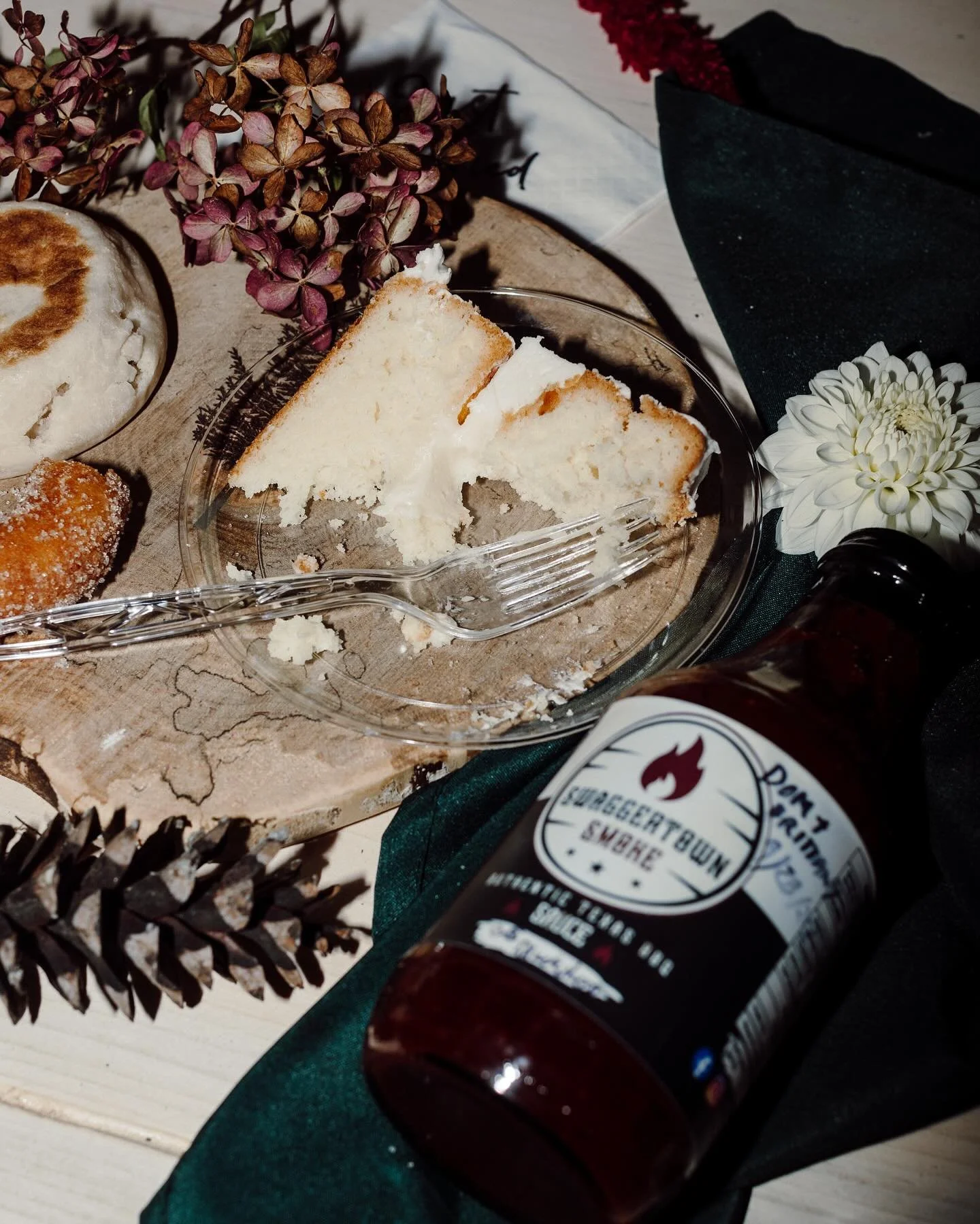 Happy Friday, from Nashville - where the music is great and the BBQ could really use some Swagger (but upstate NY has still got me).
.
.
.
@rebeccaloomisphotography killing it, obviously.
&mdash;&mdash;&mdash;&mdash;&mdash;&mdash;&mdash;&mdash;&mdash