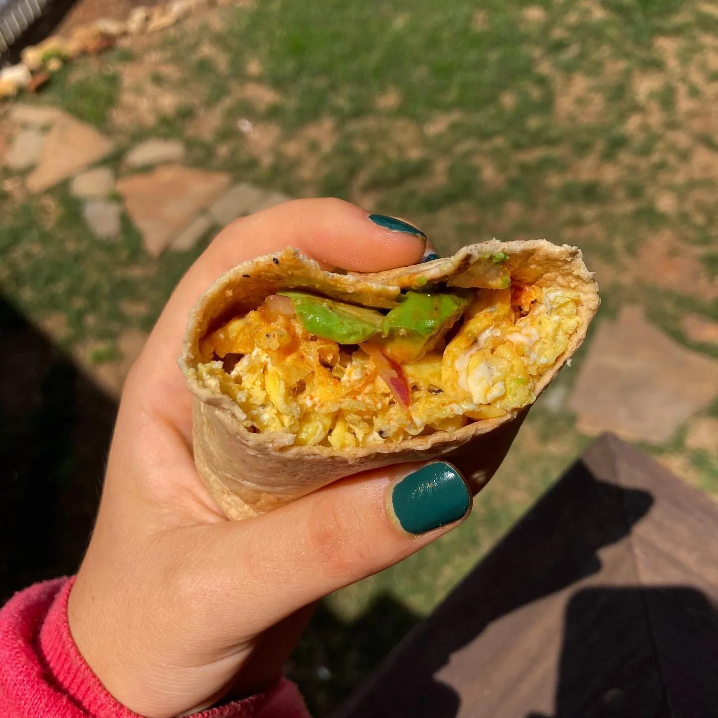 Protein packed breakfast burrito! I try to get in protein as much as possible and this super simple burrito is perfect for that!
Ingredients
- 1 protein tortilla (you can get these at Harris teeter, they’re made with pea protein) 
- 2 eggs
- d