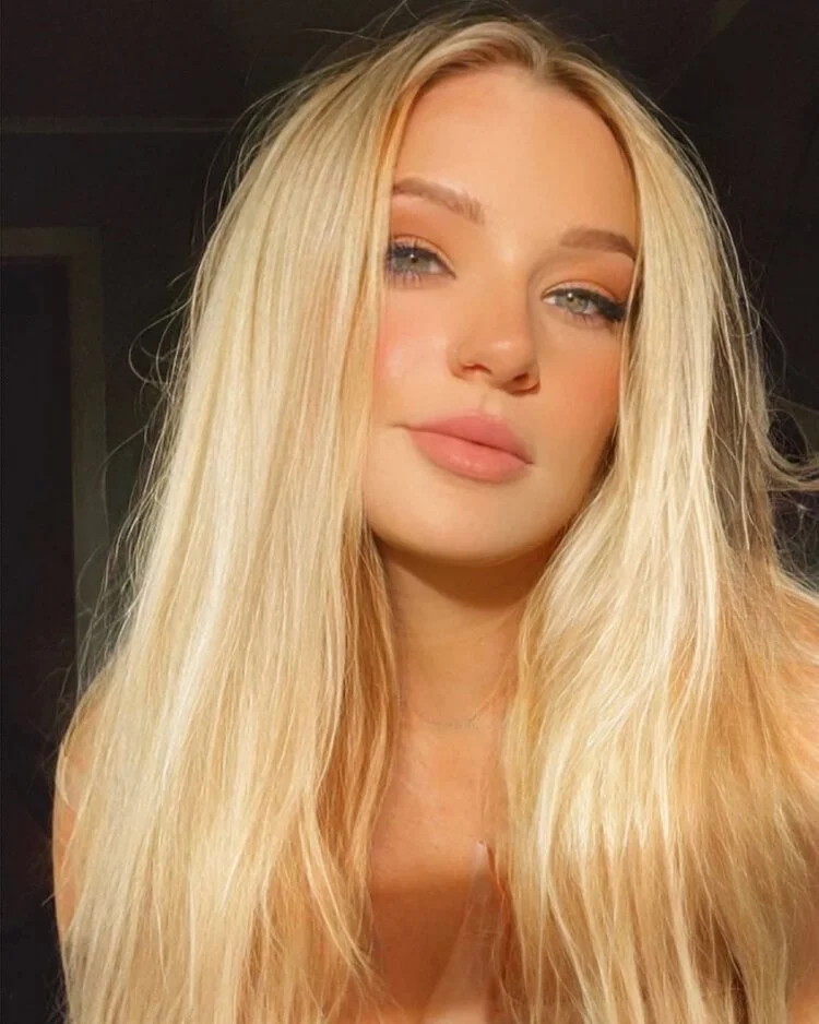 Best Blonde Specialist NYC Balayage Hair Colorist Blonde by Britt