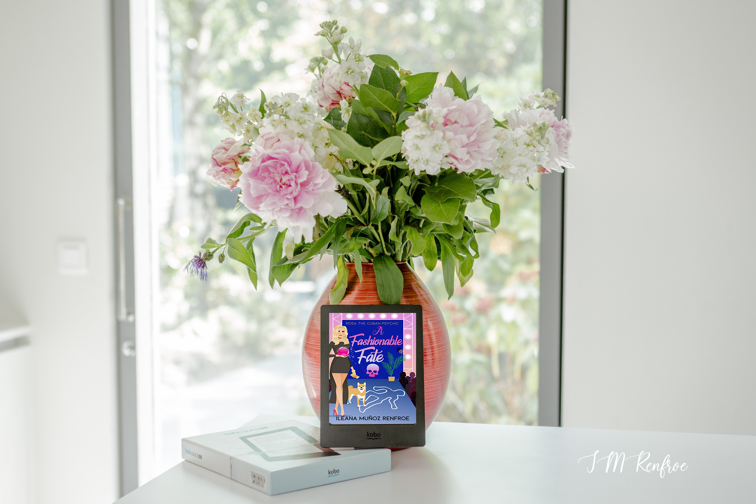 Rosa Flowers and Reading.png