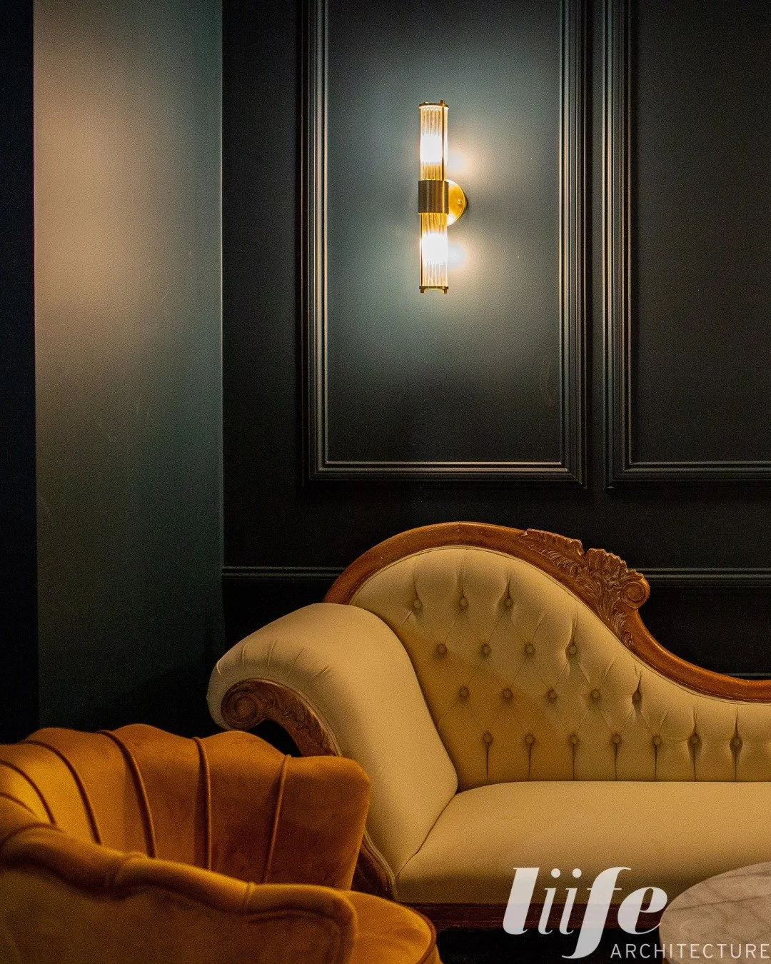 Warm lighting, luxurious finishes and vintage-inspired furniture make stepping into West End Speakeasy feel like entering a pocket of the past.

Tucked away beneath the Montague Hotel, West End Speakeasy embraces its hidden location and the rich hist