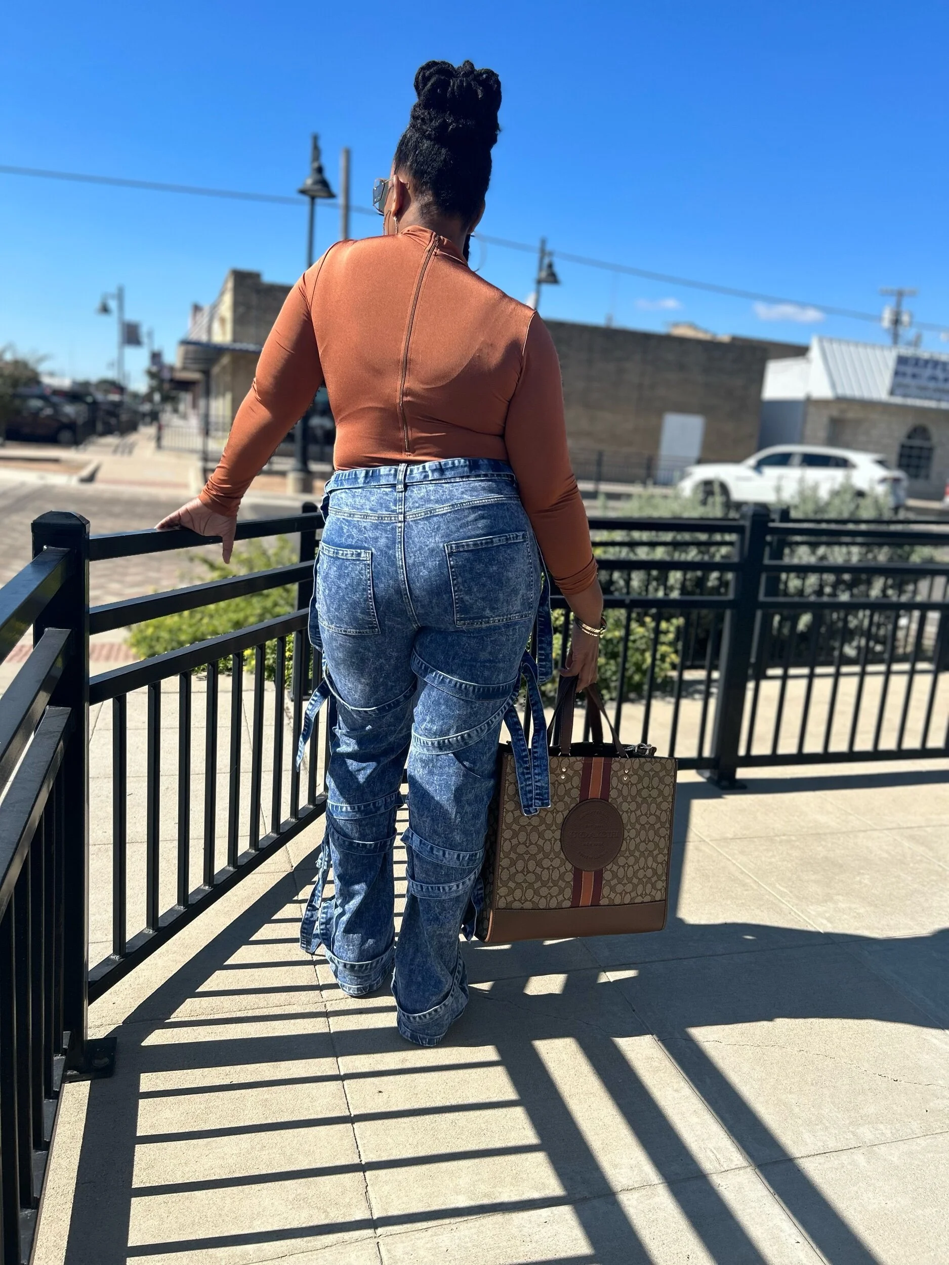 2D8B9D32-A9BD-499D-A6A8-4086541E2248