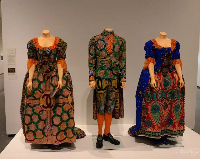 This combination of colonial style and traditional African colors and fabrics is such an amazing dichotomy.  It really makes you think back on history and where we are today.