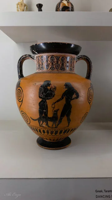 Look at this beautiful Grecian vase!