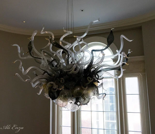 Look at that incredible glasswork!