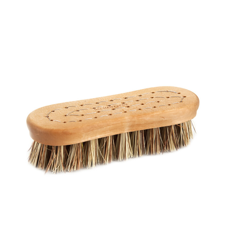VEGETABLE-BRUSH_IRISHANTVERK-SWEDEN.jpg