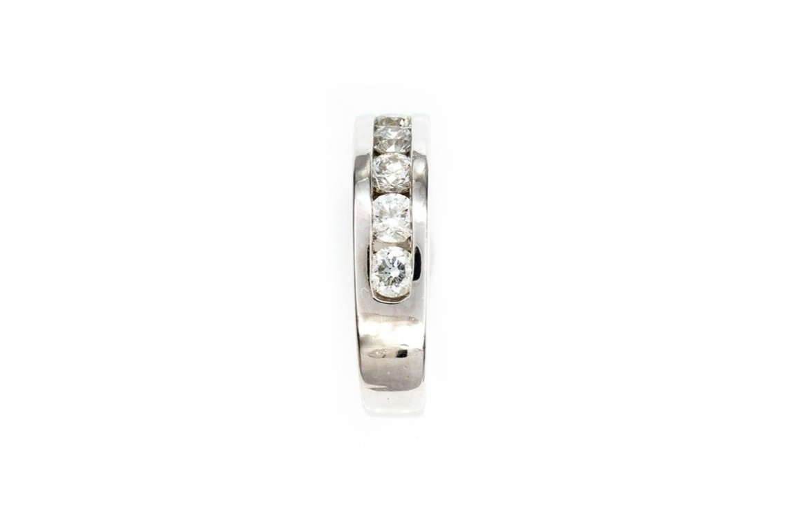 (S)Platinum Round Brilliant Cut Diamond Band