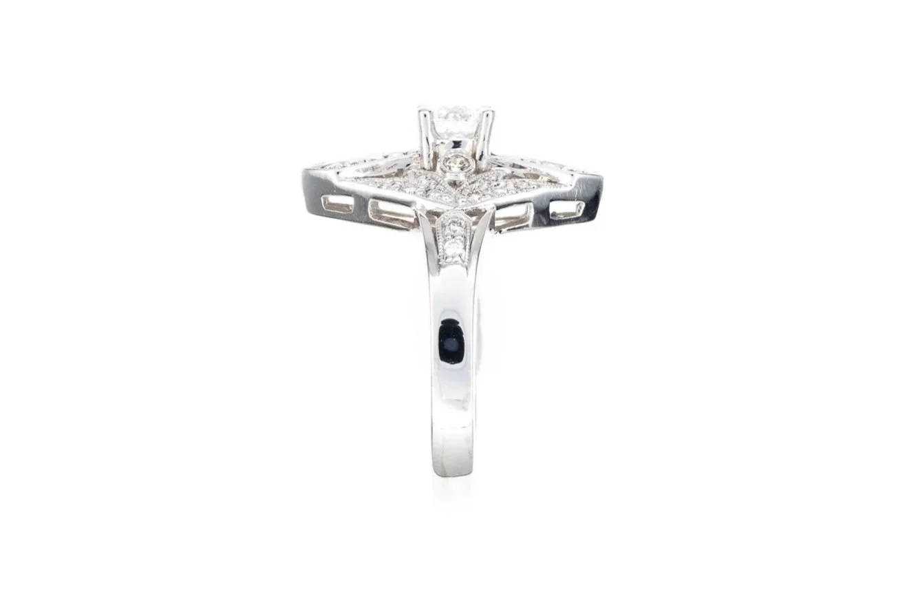 (S)White Gold Round Brilliant Cut Canadian Multi Diamond Ring