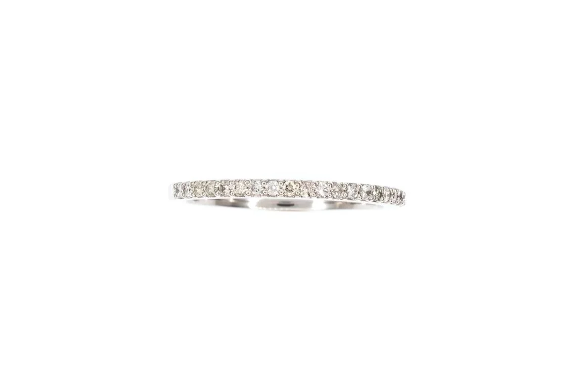 (T)White Gold Round Brilliant Cut Diamond Band