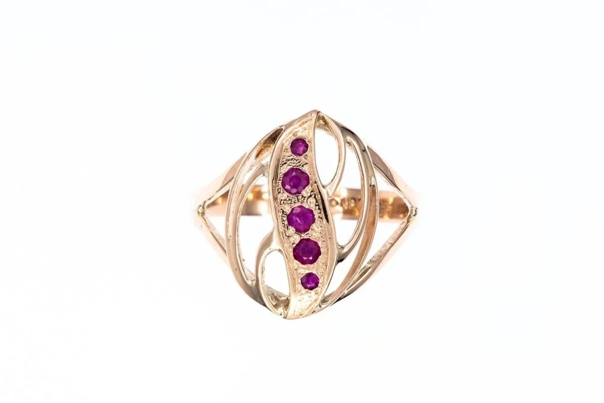 (T)Rose Gold Ruby Gemstone Ring