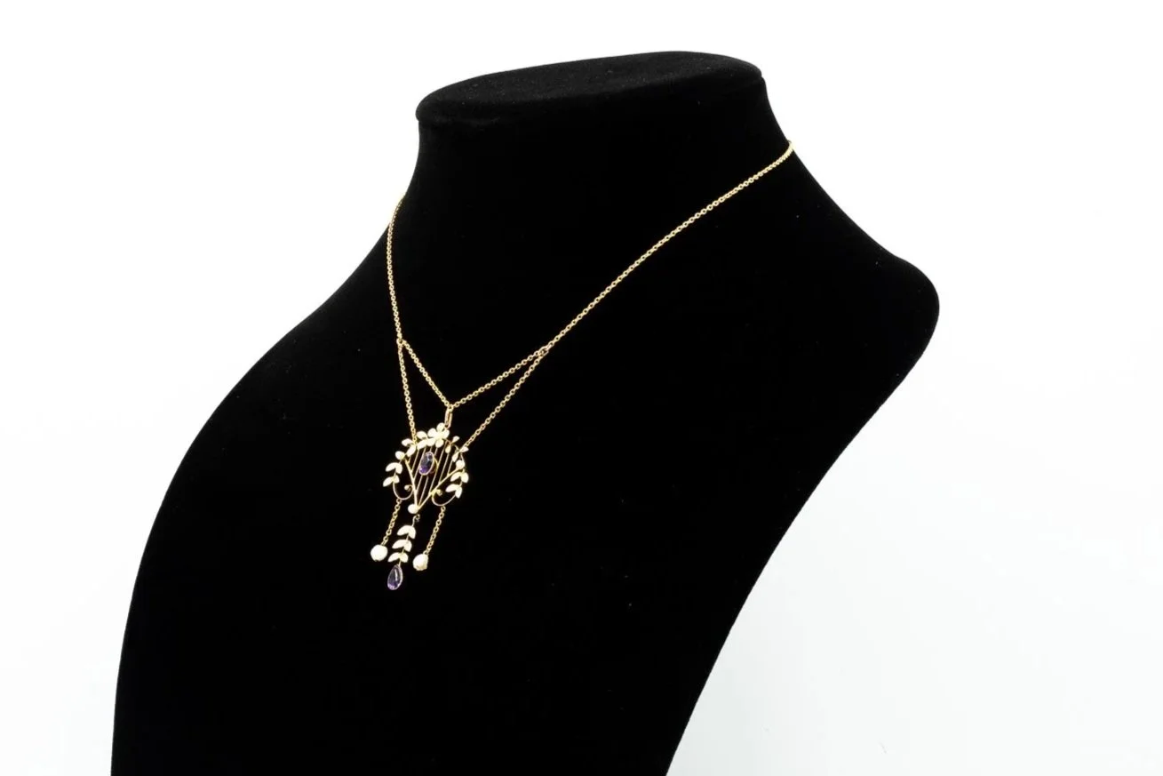 (S)Yellow Gold Seed Pearl Amethyst Pendant