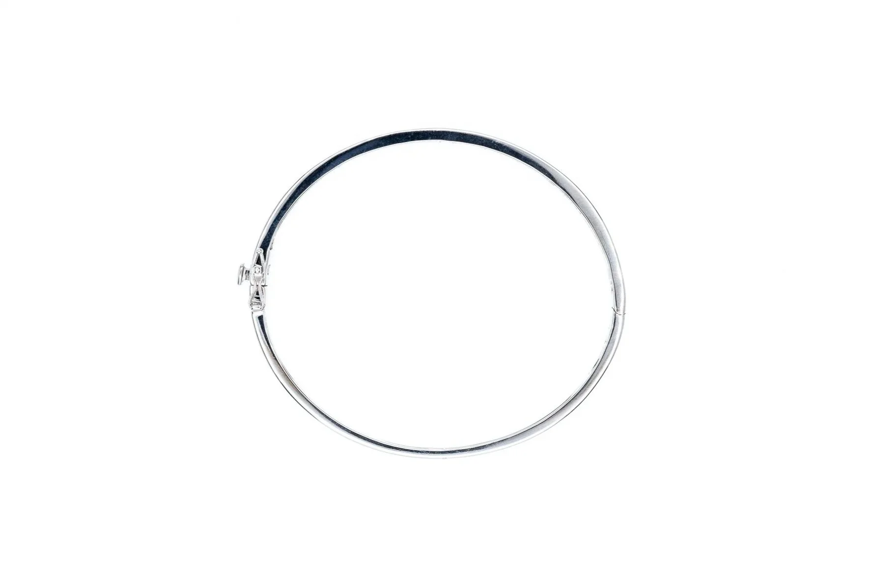 (T)White Gold Round Brilliant Cut Diamond Bangle
