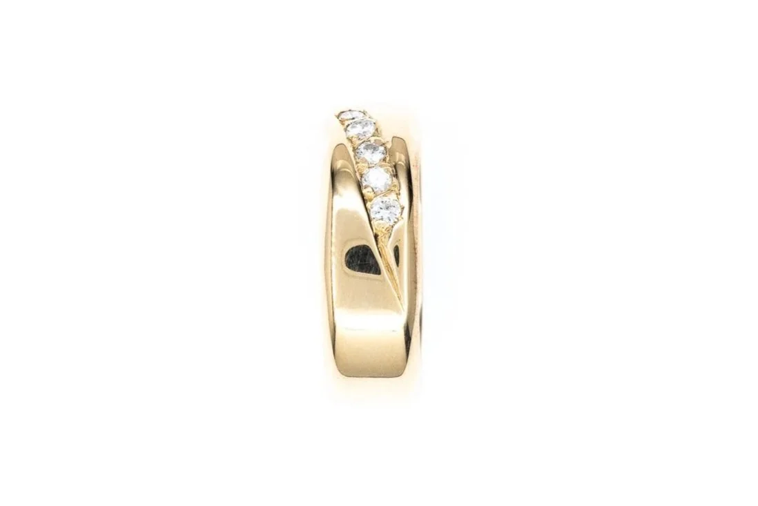 (S)Yellow Gold Round Brilliant Cut Diamond Band