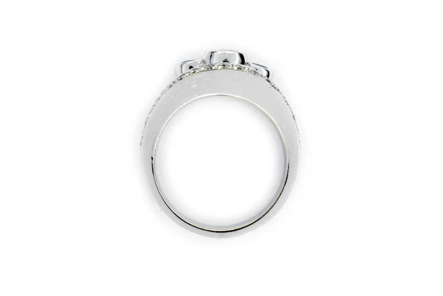 (F)White Gold Round Cut Blue Multi Diamond Ring