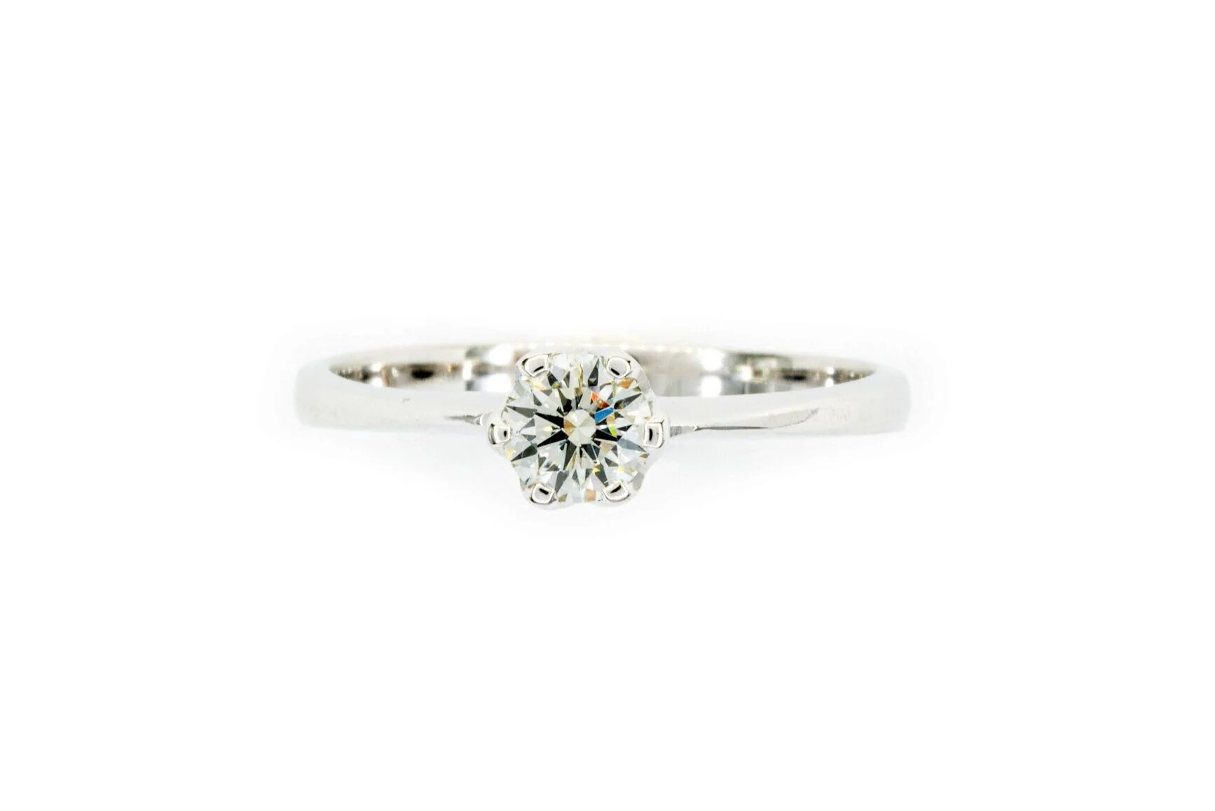 (T)White Gold Solitaire Round Brilliant Cut Diamond Engagement Ring