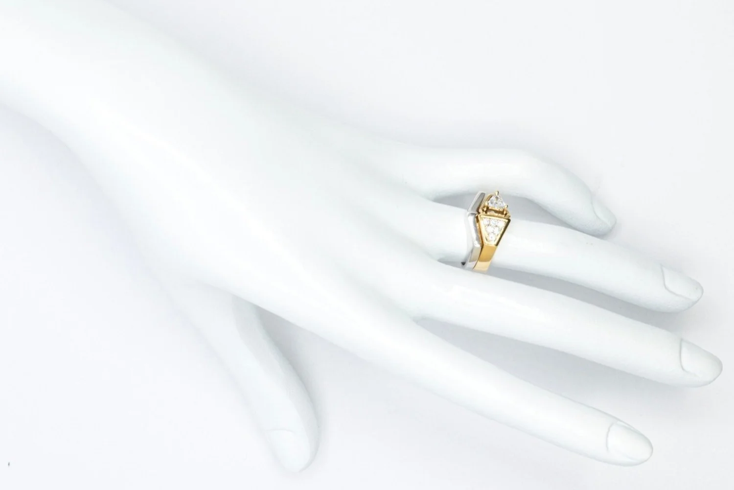 (Hw)Yellow Gold Trillion Cut Diamond Engagement Ring Wedding Set
