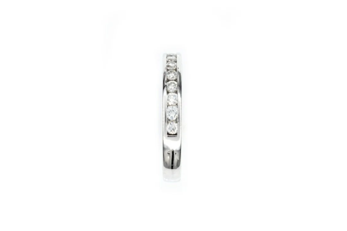 (S)White Gold Round Brilliant Cut Diamond Band