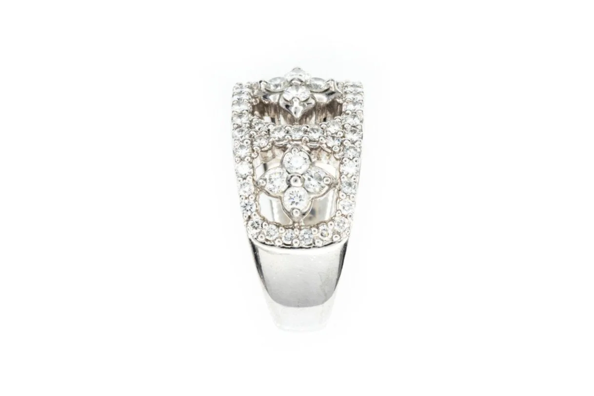 (S)Platinum Round Brilliant Cut Multi Diamond Ring