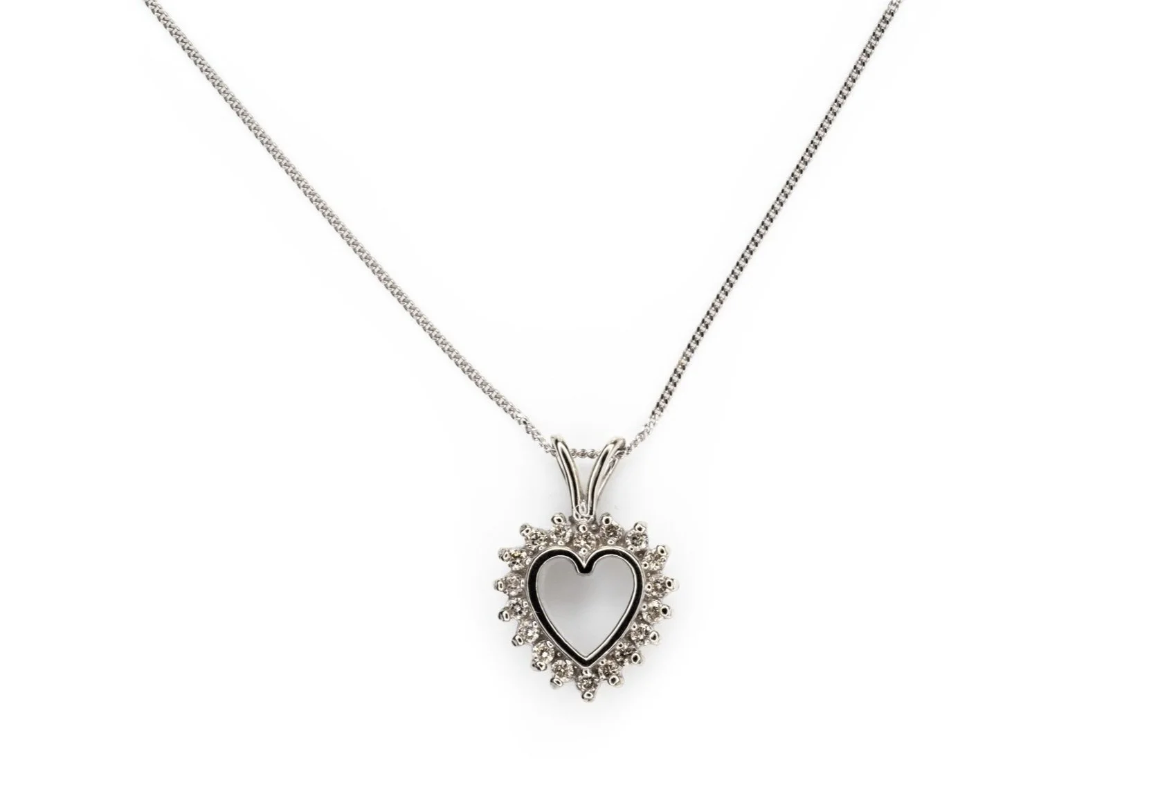 (T)White Gold Round Brilliant Cut Diamond Open Heart Pendant