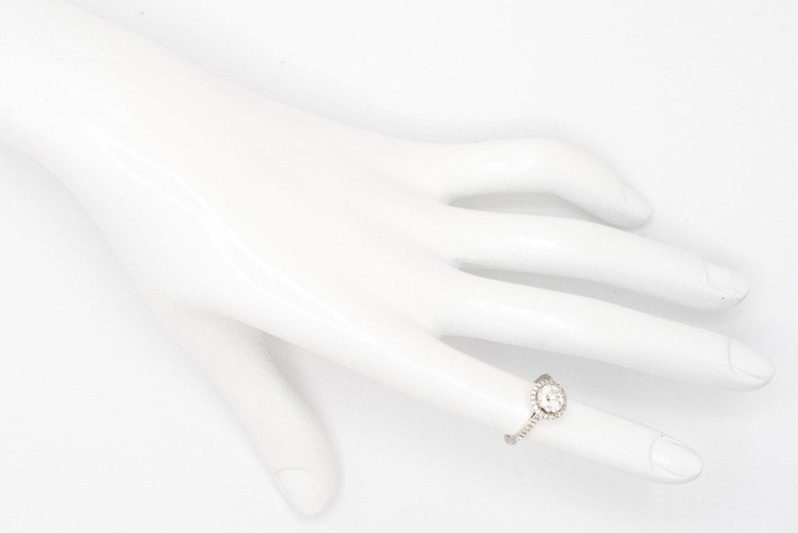 (H)White Gold Round Brilliant Cut Canadian Diamond Engagement Ring