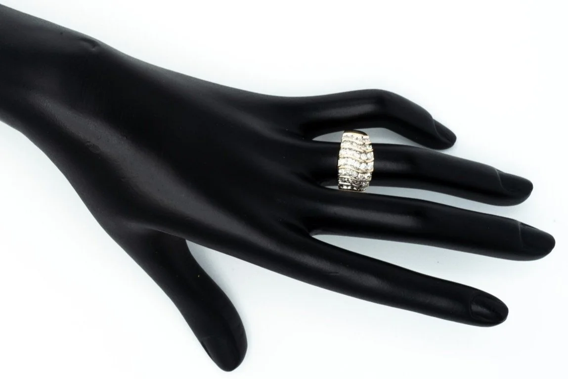 (H)Yellow Gold Round Brilliant Cut Multi Diamond Ring