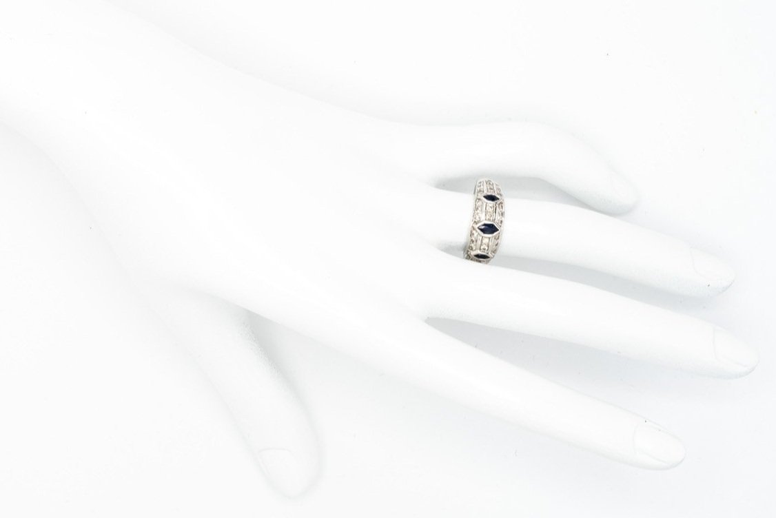 FRG-237+HAND.jpg